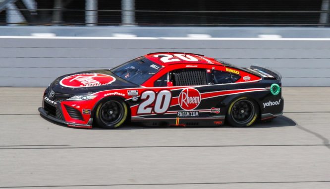 Bell leads tame practice session at Darlington
