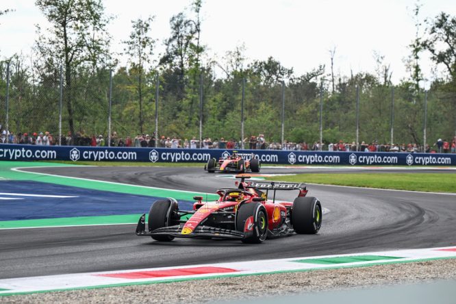 Sainz leads second Italian GP practice after Perez crashes
