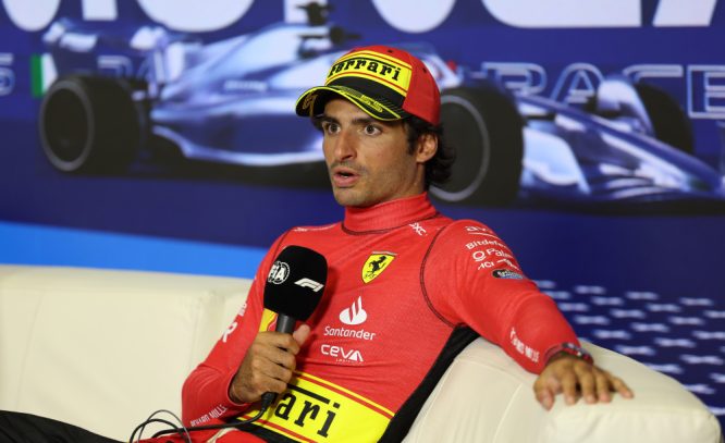 Sainz recovers watch after attempted robbery in Milan