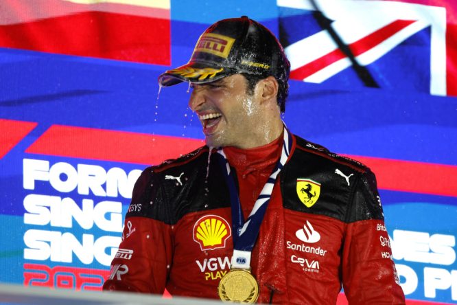 Sainz proud to break a Red Bull win streak Verstappen says ‘real fans’ appreciate
