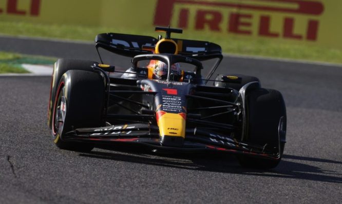 Verstappen eases to Japanese GP win as McLaren takes double podium