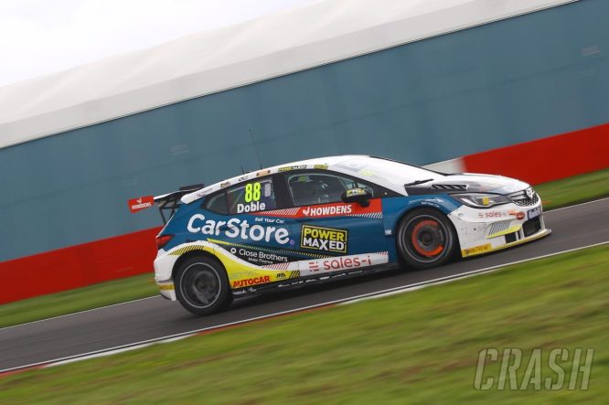 Doble claims maiden BTCC pole to NAPA Racing clean-sweep