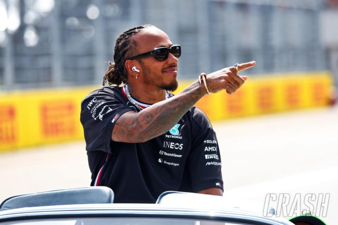 Hamilton’s new F1 deal brings “stability” and “calmness”, less “stress” on Wolff