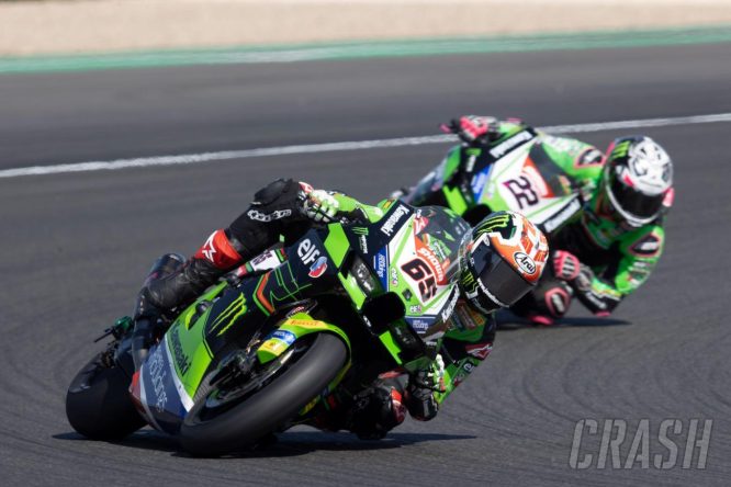 Rea: “I literally crashed but I dug my elbow in”, Toprak not thinking of title