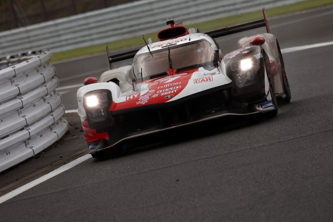 Fuji WEC: Toyota leads Peugeot in final practice
