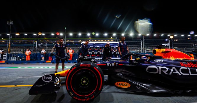 Verstappen set to be investigated by Singapore stewards