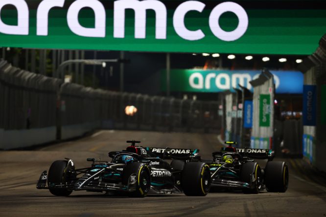 Hamilton thought Mercedes could get 1-2 after late pit stop