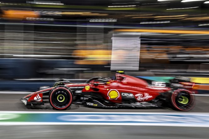 F1 Singapore GP: Sainz grabs pole from Russell; disaster for Red Bull