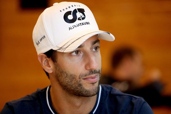 Ricciardo F1 return in doubt for Qatar, Lawson set for more races