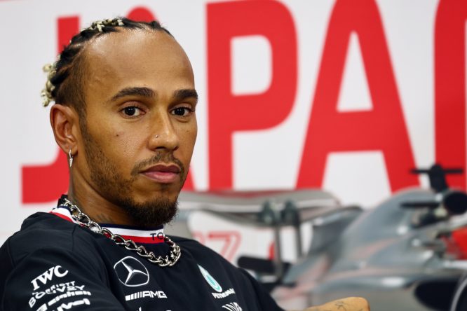 Hamilton unveils epic new LIGHT-UP helmet for Japanese GP