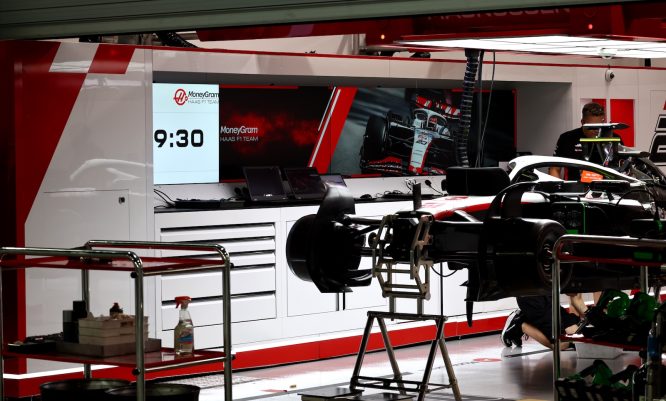 Feature: Concept to track in 8 months – designing an F1 garage
