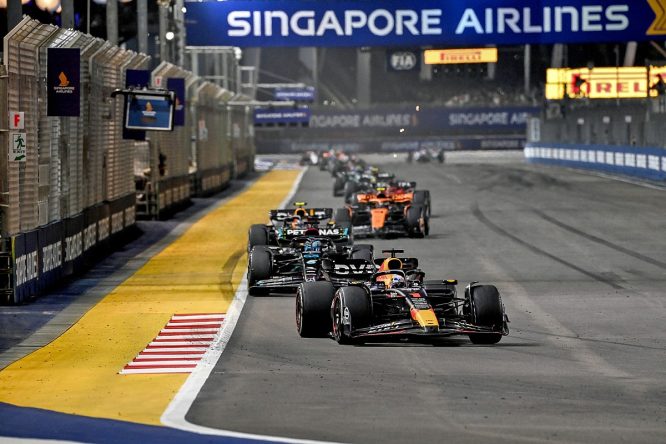 Red Bull: F1 flexi-floor, wing clampdowns had “zero” role in Singapore struggles