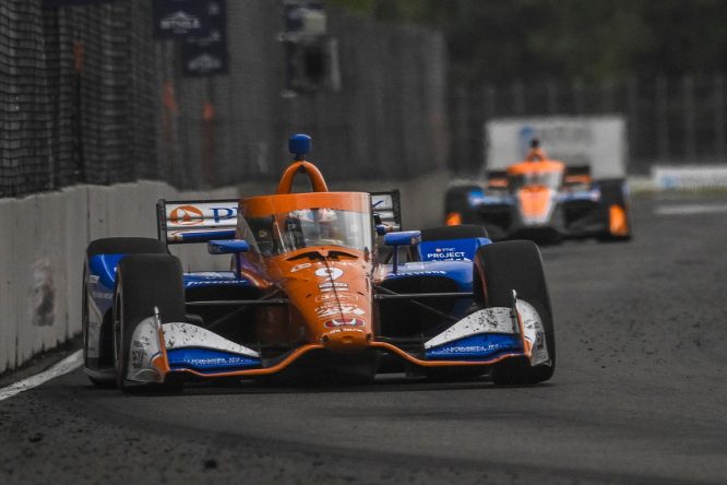 Dixon frustrated by IndyCar race control call as title bid comes up short