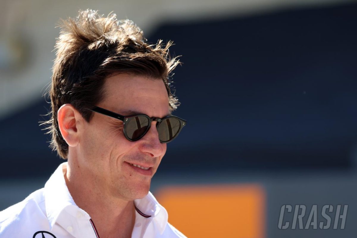Masterful Display: Toto Wolff Applauds Lewis Hamilton&#8217;s Mesmerizing Performance in Mexico