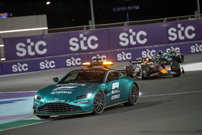 LAP ONE REPORT: F1 Qatar Sprint Race CHAOS requires lap one safety car