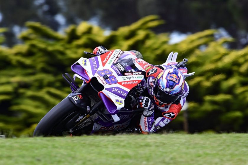 Dominant Martin claims pole position at Australian MotoGP, Bagnaia podium-bound