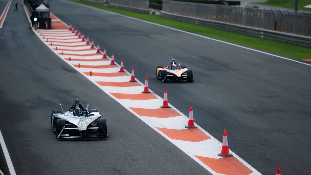 Formula E teams must run rookies at pre-season test