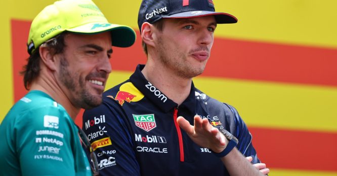 Alonso delivers ominous prediction for Verstappen F1 rivals