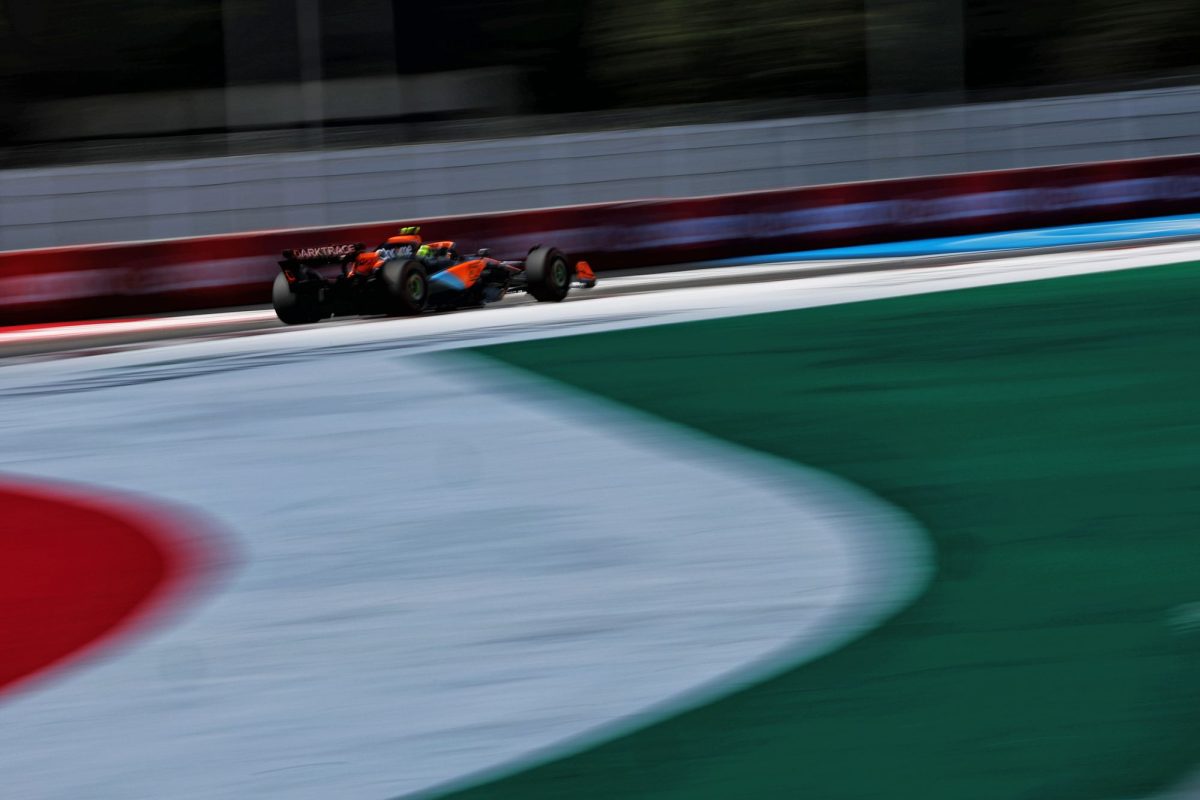 F1 Fans Left Awestruck by the Spectacular Action Unleashed in the Second Mexican Grand Prix Practice Session