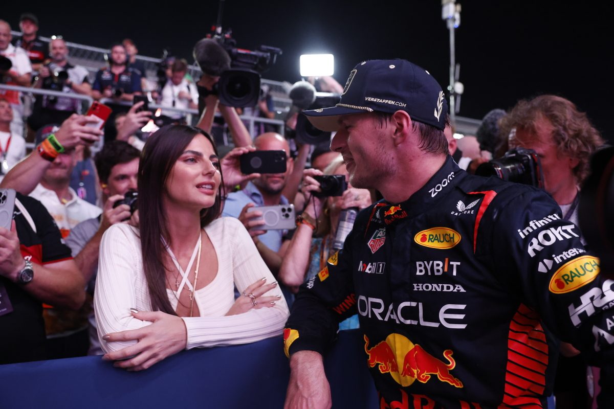 Kelly Piquet&#8217;s Poise Prevails as She Stands Firm Against Booing at US Grand Prix Podium