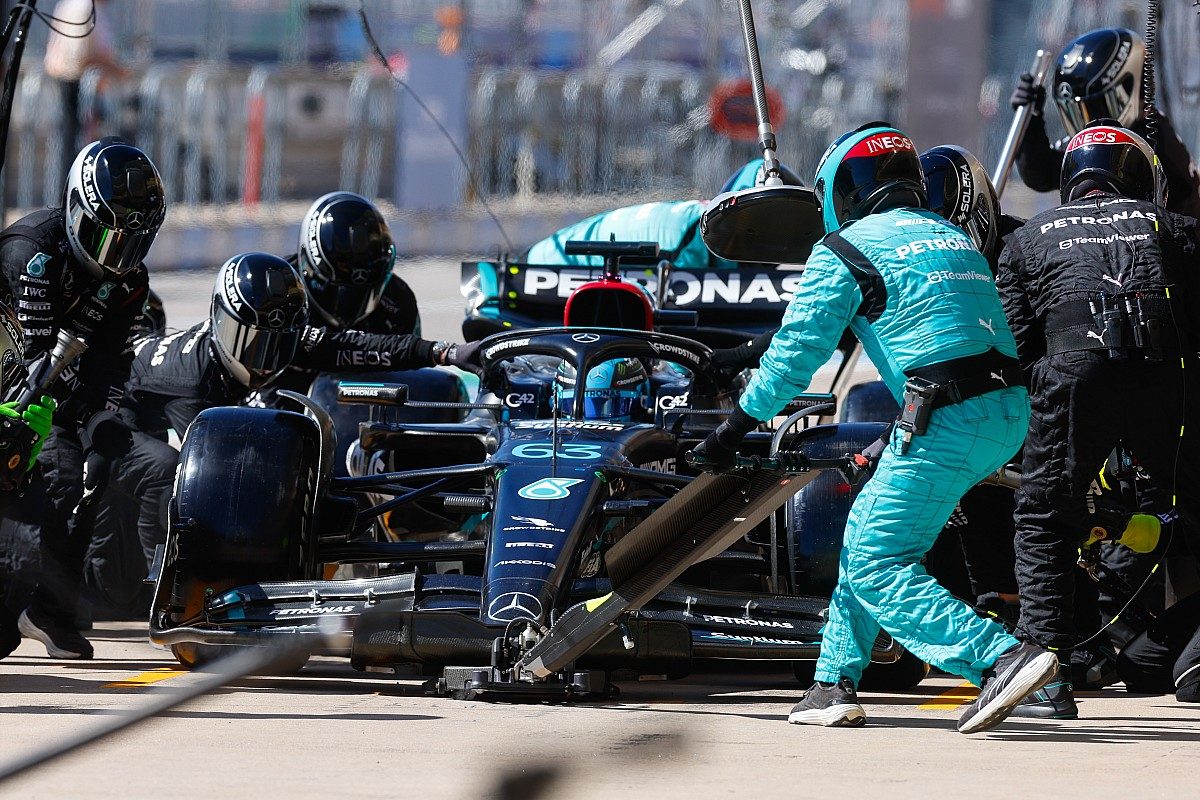 Revving up the Game: Mercedes Revamps F1 Pitstop Strategy in Wake of Sluggish Austin Tyre Changes