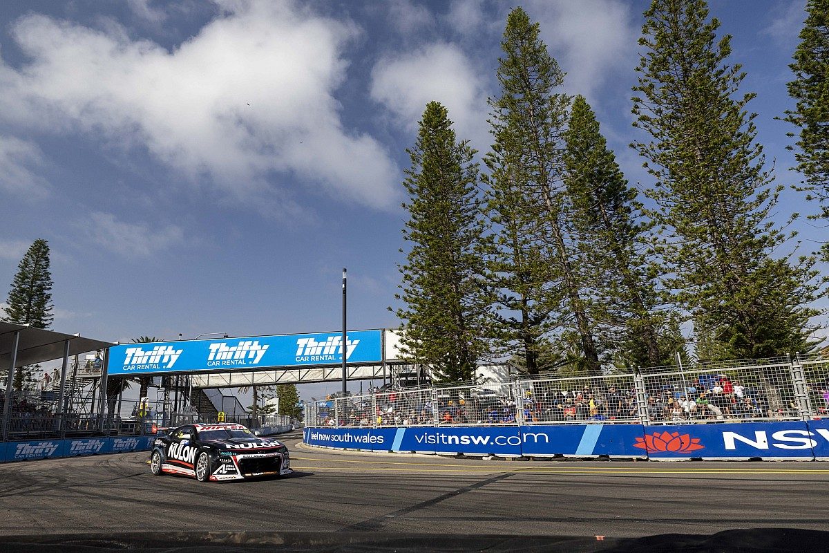 Farewell to Speed: Newcastle Bids Adieu to Supercars in 2024