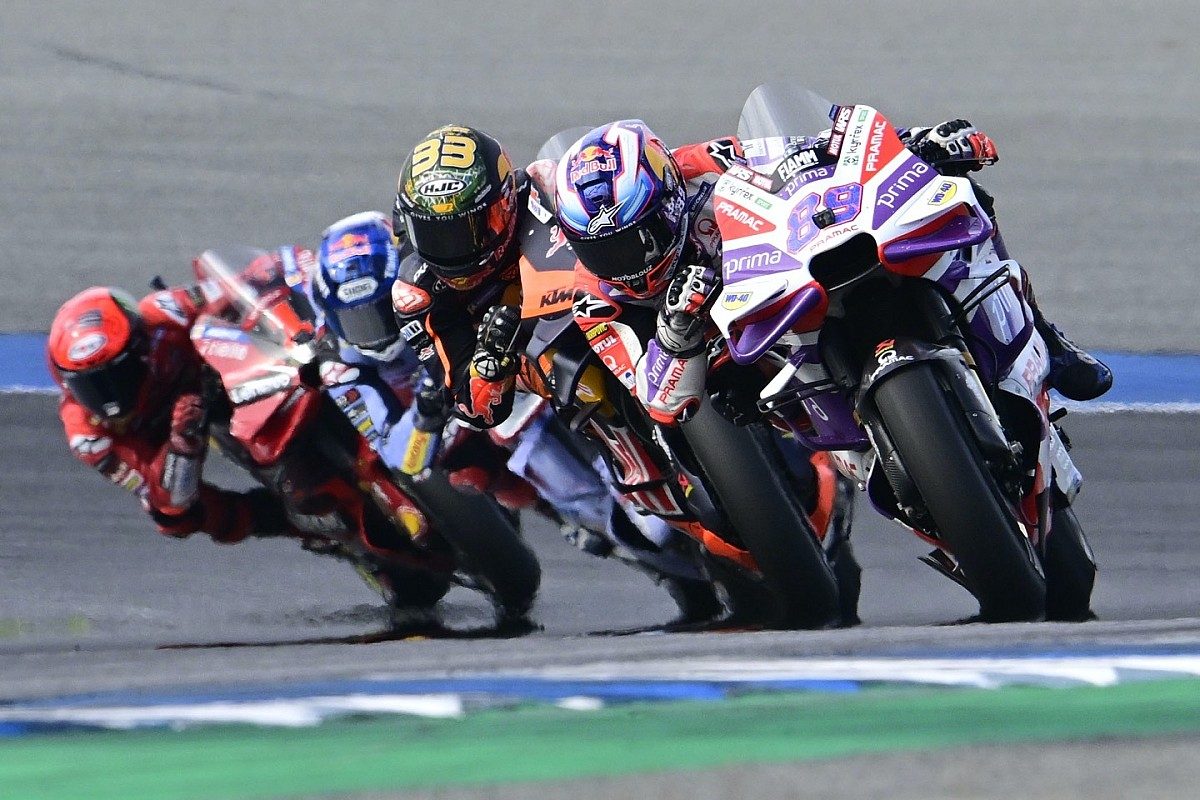 MotoGP Thailand GP: Martin holds off Binder, Bagnaia to win nail-biter