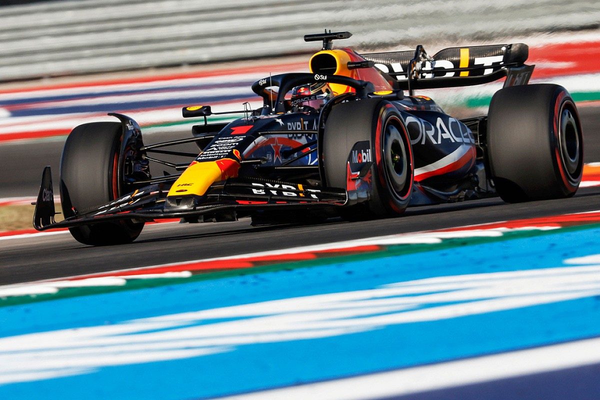 Unleashing the Speed: Hamilton&#8217;s Analysis of Verstappen&#8217;s F1 Data Reveals Key Areas for Improvement