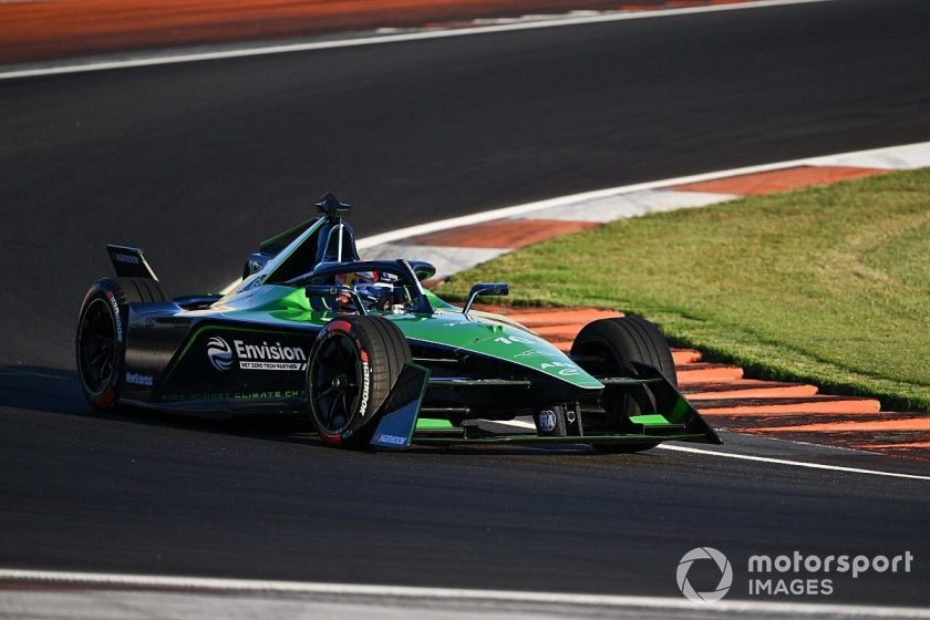 Frijns showcases Formula E dominance with sensational win in Valencia simulation race