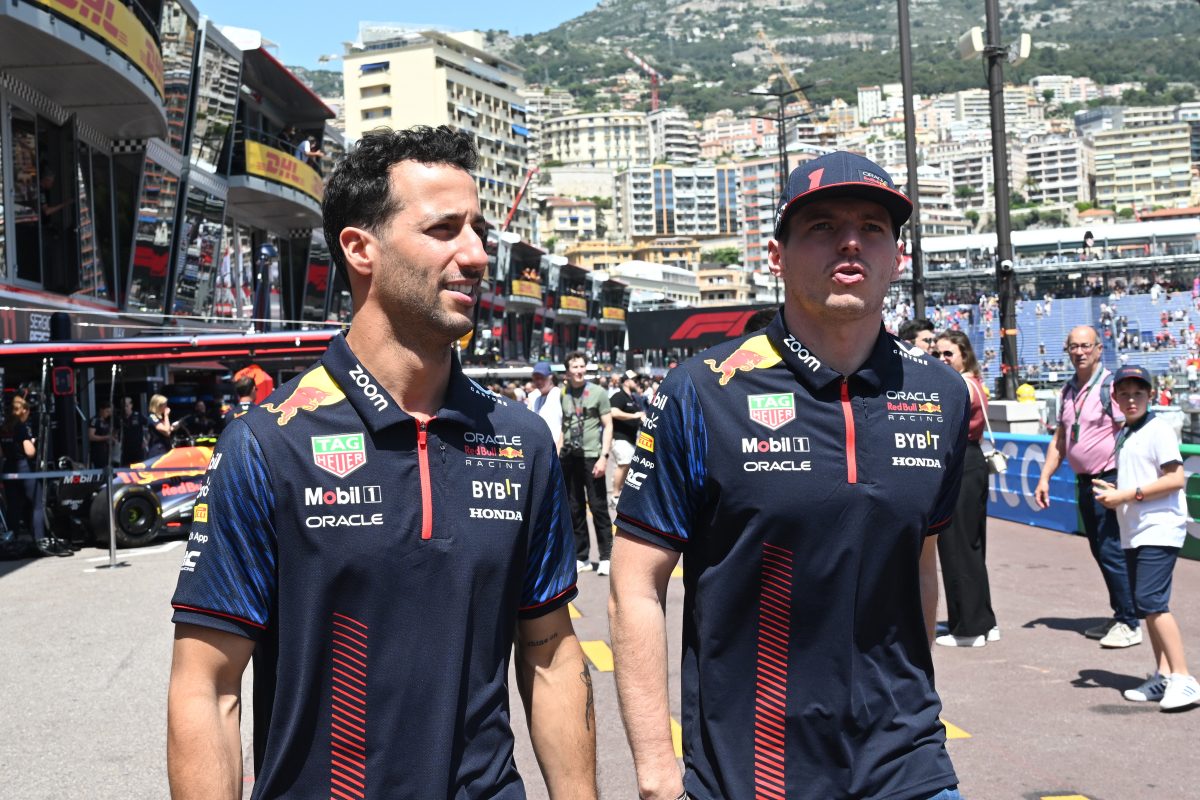 Inside the Pit Lane Drama: Ricciardo Exposes Verstappen&#8217;s Surprising Attitude at Las Vegas Grand Prix &#8211; GPFans F1 Recap