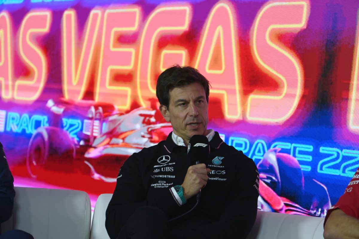 Wolff Takes Aim at Critics Targeting Las Vegas GP: An Uncompromising Stand for the Highly Anticipated Event!