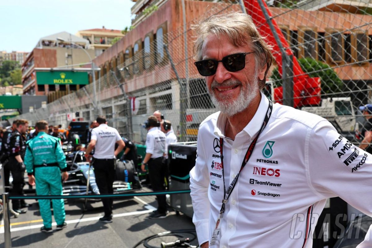 From Pit Stops to Pitch Battles: Sir Jim Ratcliffe&#8217;s Dual Passion for Mercedes F1 and Man Utd
