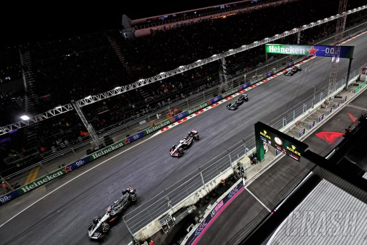Unyielding Passion Prevails: F1 Fans Triumph Over Screens at Las Vegas GP