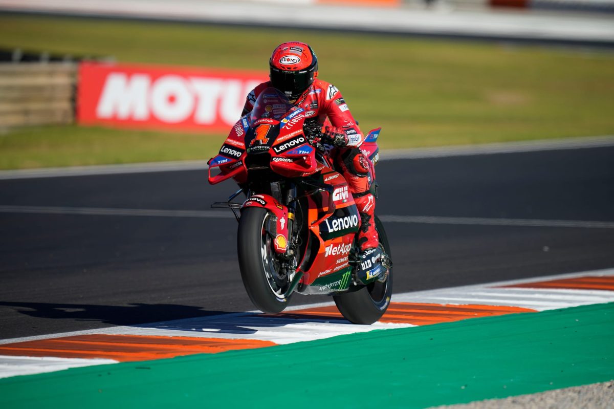 Another title race twist in final MotoGP qualifying of 2023