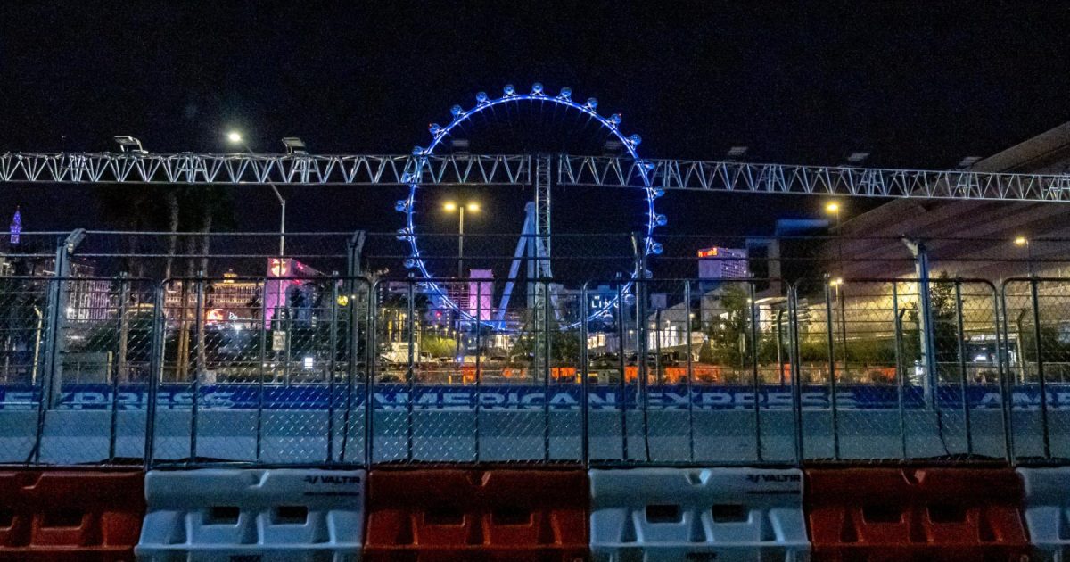 What time does the 2023 F1 Las Vegas Grand Prix start today?