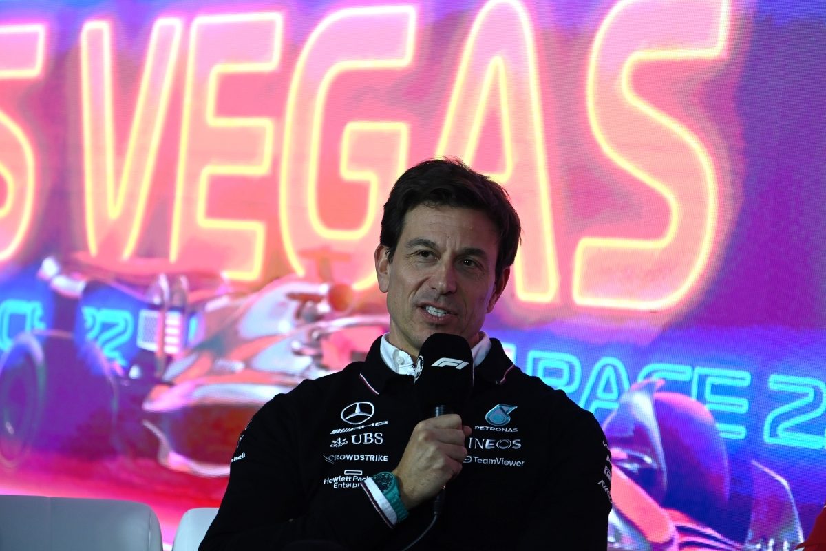 A Race of Resilience: Las Vegas Grand Prix Overcomes Setback to Thrill Fans