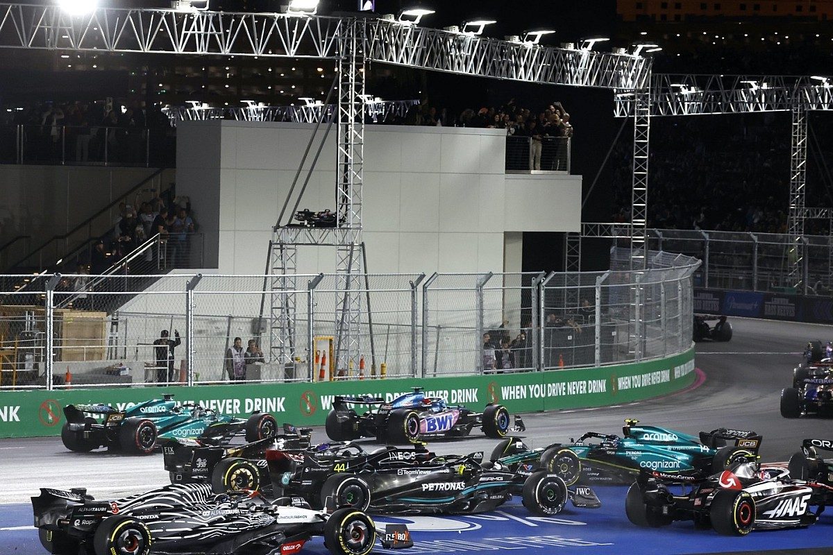 When Power Meets Peril: F1 Drivers Rally Against Treacherous Track Conditions at Vegas GP Start