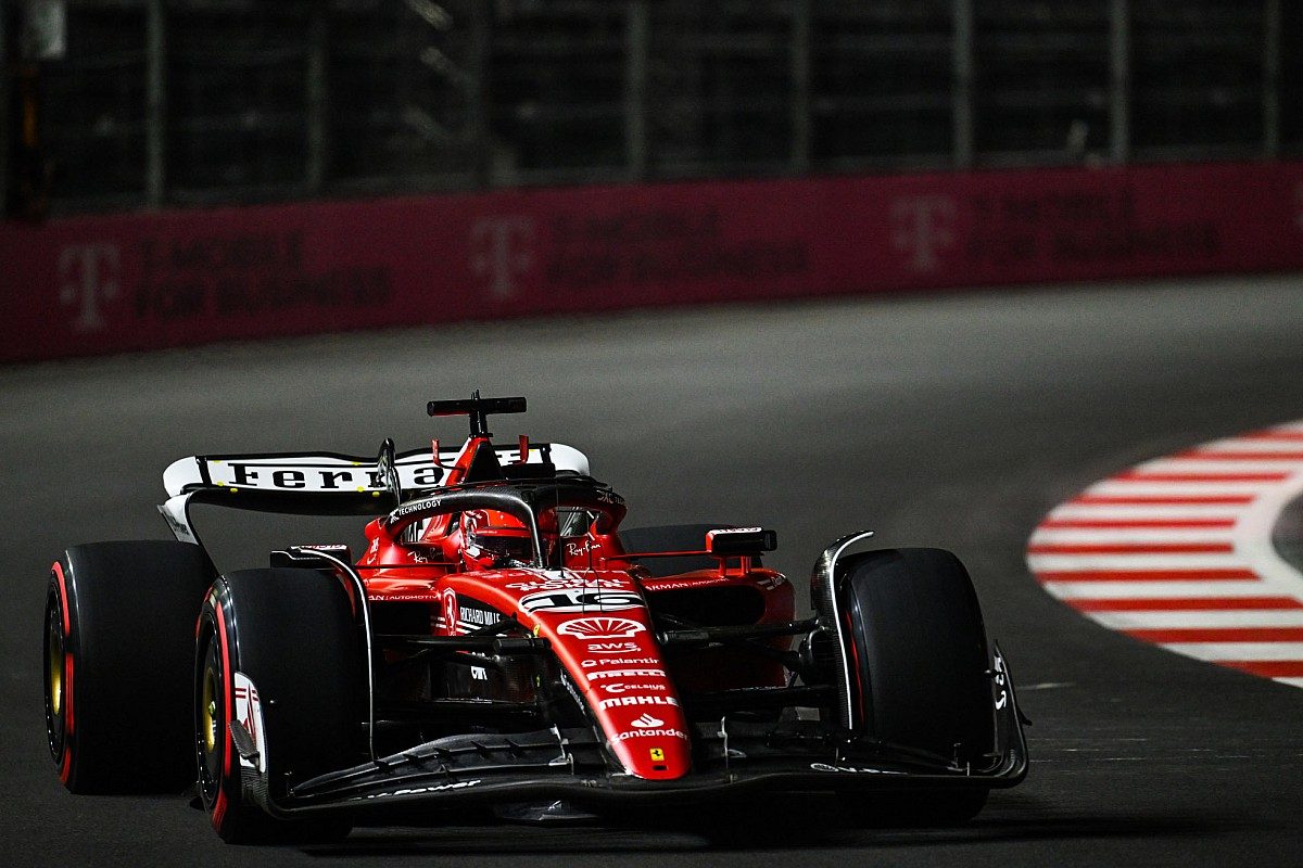Unstoppable Leclerc Dominates Vegas GP Practice, Leading Ferrari&#8217;s Thrilling 1-2!