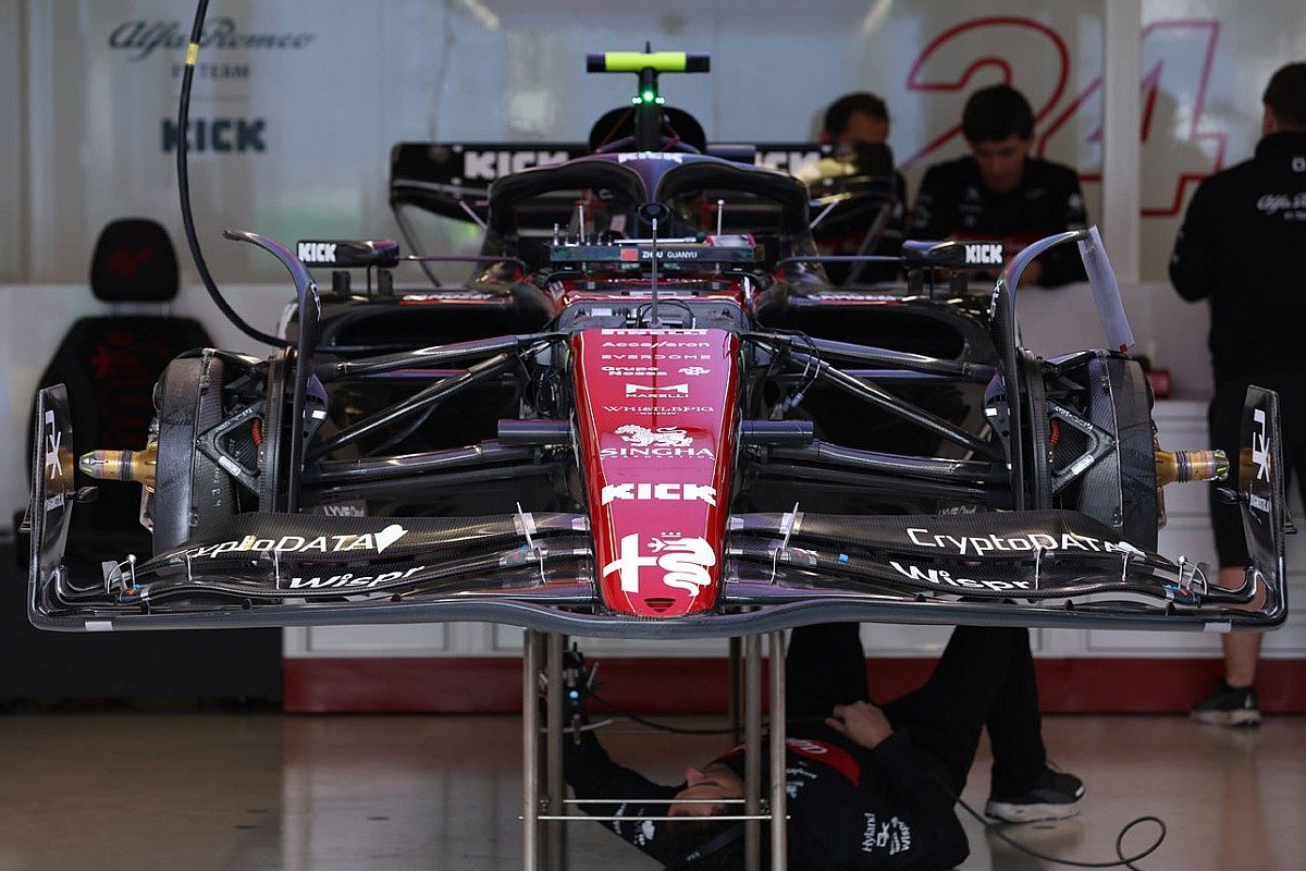 Formula 1 Engineering Analysis: Unraveling Alfa Romeo&#8217;s Struggles in the Race for Success