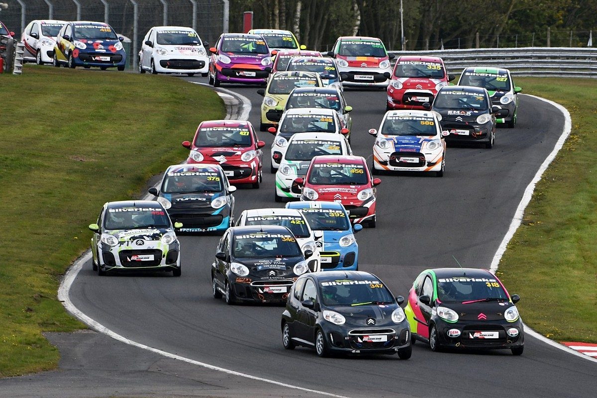 The Unspoken Power of Quantity: Exploring the Significance of Large Racing Grids in Club Racing