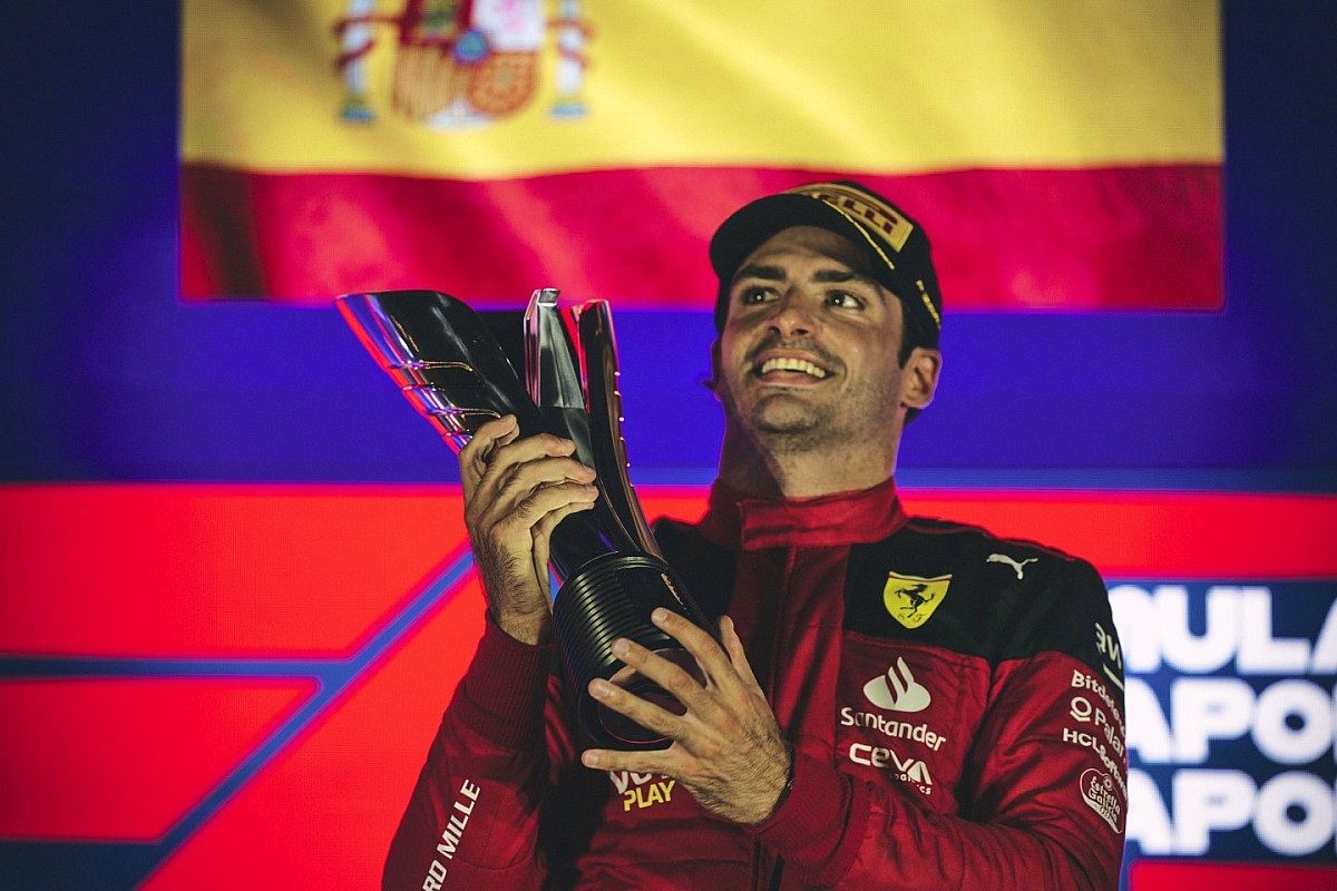 Ferrari&#8217;s Phenomenal Victory in Singapore: Sainz&#8217;s Triumph Showcases the Team&#8217;s Unparalleled Ability to Excel When it Matters Most