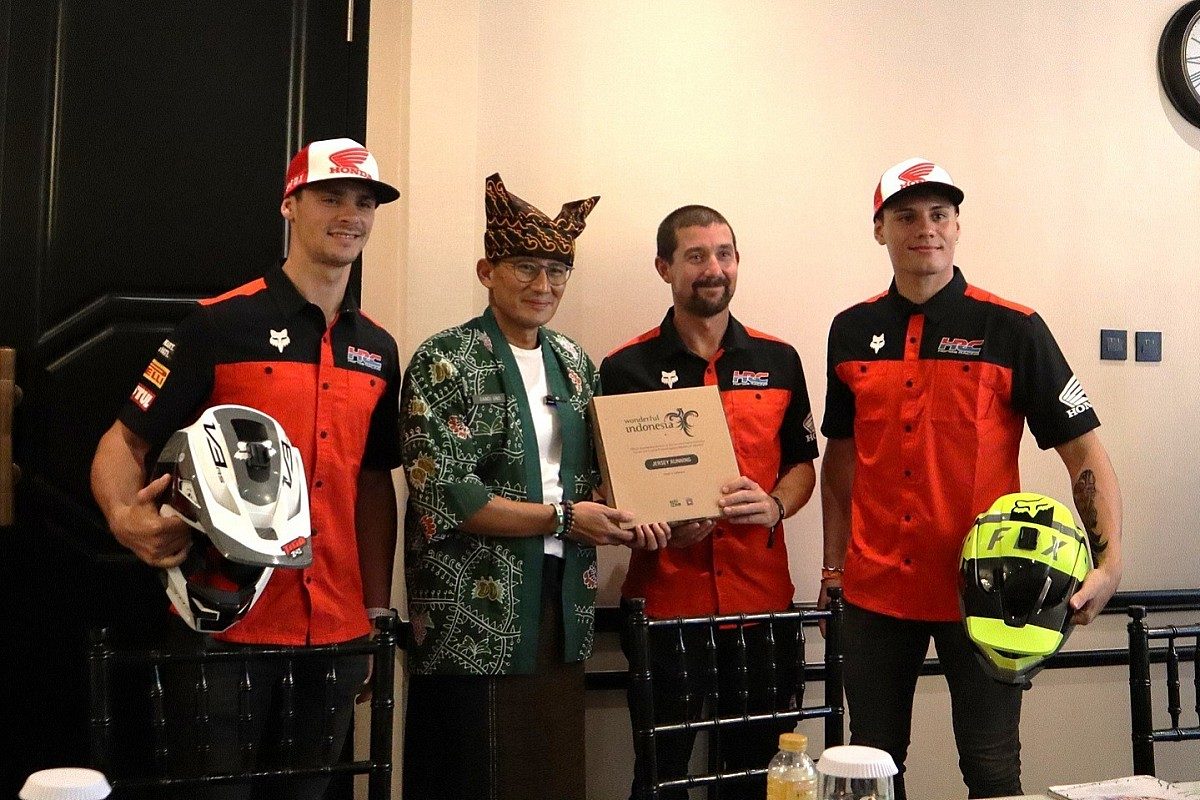Revving Up the Excitement: Honda MXGP and WSBK Superstars Take Jakarta Bikers on an Unforgettable Motul-supported Fan Ride