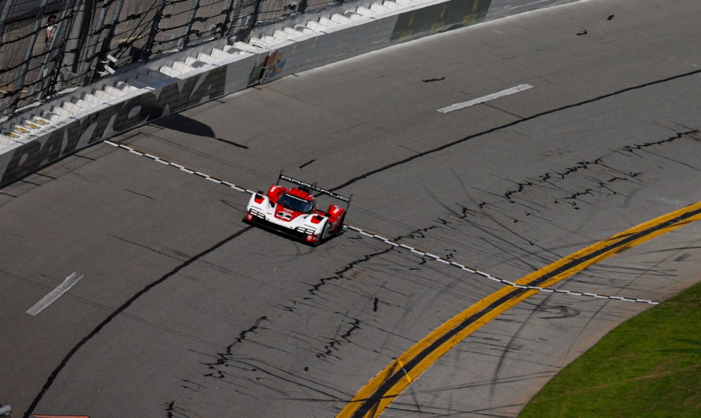 A Legendary Comeback: Penske&#8217;s Triumphant Return to the Rolex 24 at Daytona after 55 Years