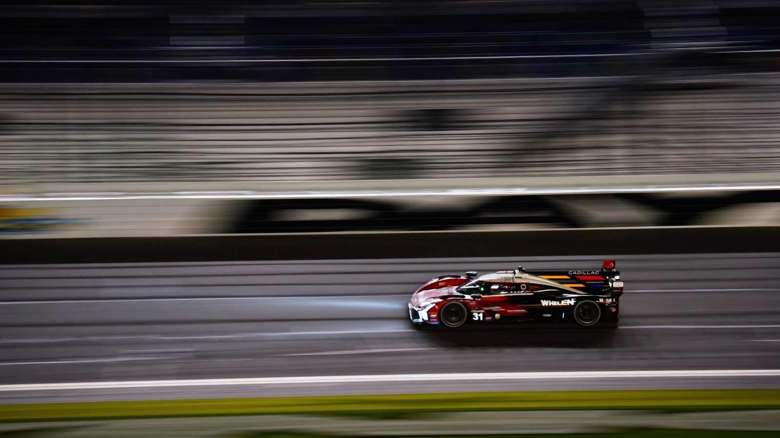 Riveting Race Battle: Cadillac Takes the Lead, Porsche Fights to Catch Up with Eight Hours Left at Daytona