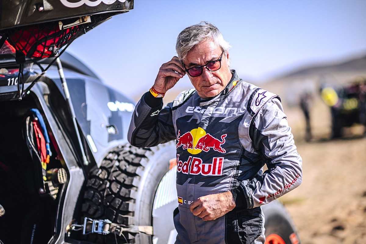 Dakar 2024, Stage 8: Sainz rebuilds lead as Ekstrom heads Audi 1-2