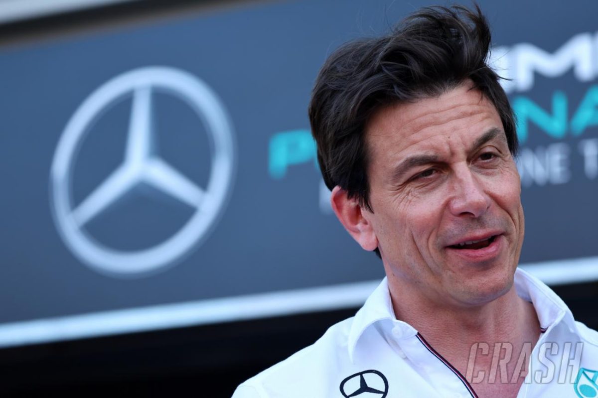 Wolff squashes F1 exit talk with new three-year Mercedes deal