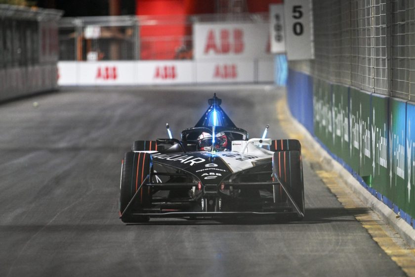 Electrifying Speed: Jaguar&#8217;s Evans Dominates Third Practice at Diriyah E-Prix