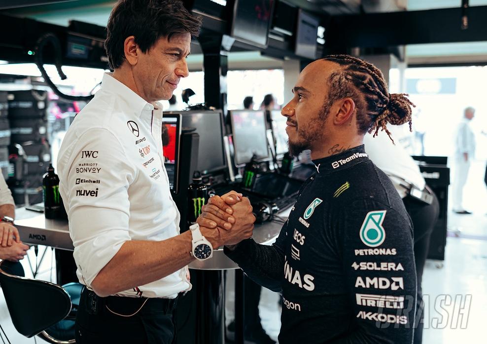 The Battle Begins: Wolff Commits to Mercedes to Crush Red Bull and Secure Victory with Hamilton