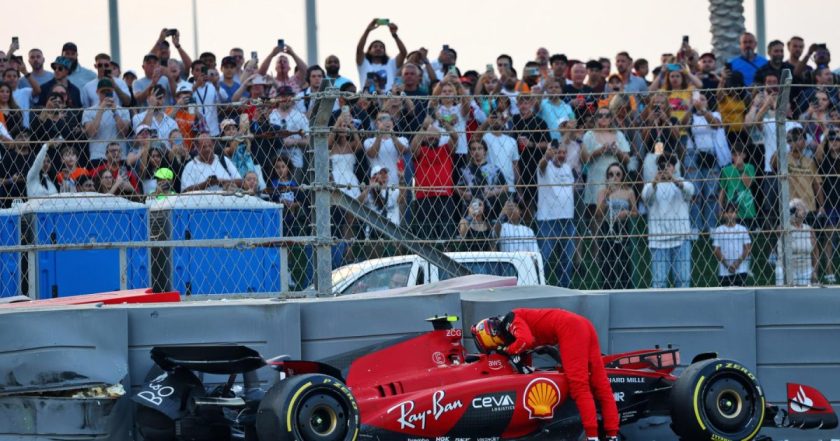 Carlos Sainz&#8217;s Ambitious Desire: Eagerly Seeking an &#8216;Easier&#8217; Ferrari Journey in the wake of 2023&#8217;s Challenging &#8216;Headaches&#8217;