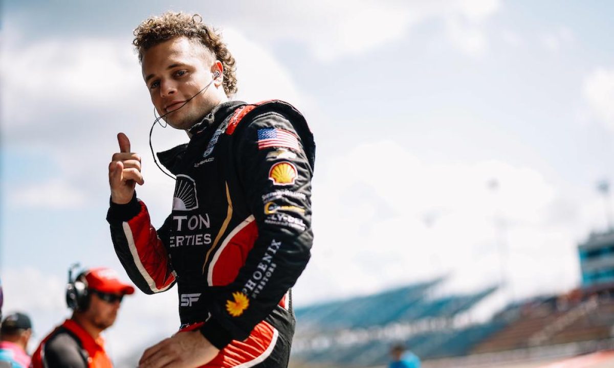 Foyt completes its 2024 IndyCar lineup with Ferrucci